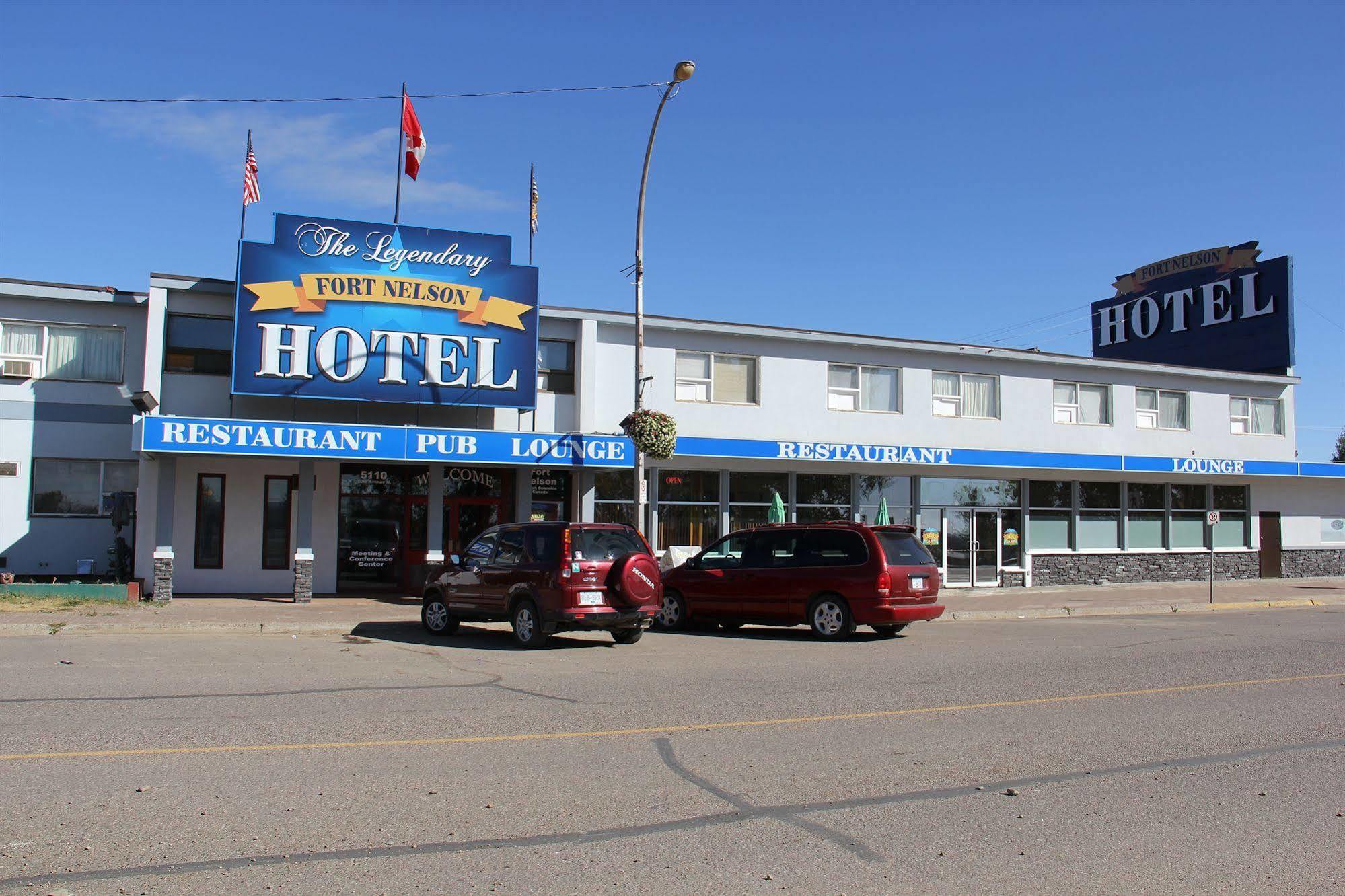Fort Nelson Hotel Екстер'єр фото